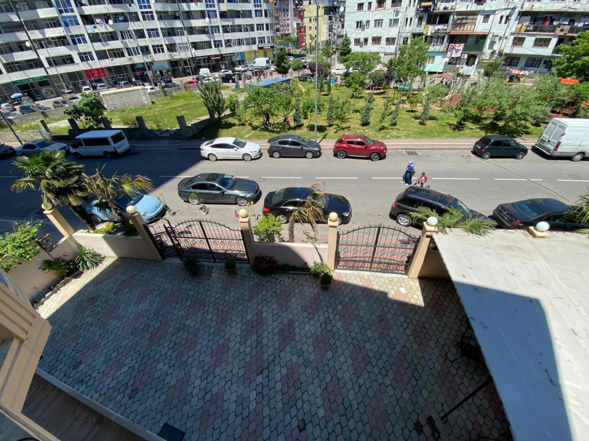 Hotel Eurasia Batumi Eksteriør bilde
